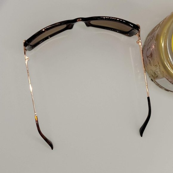 Eazy Breezy Woman's Sunglasses - Picture 6 of 8